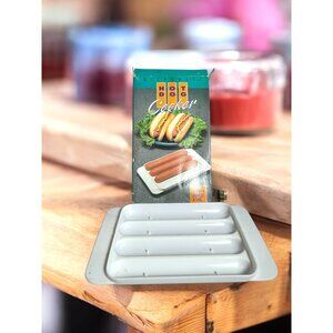 Microwave Hot Dog Cooker Tray - Cooks 4 Hot Dogs At Once - Durable Plastic